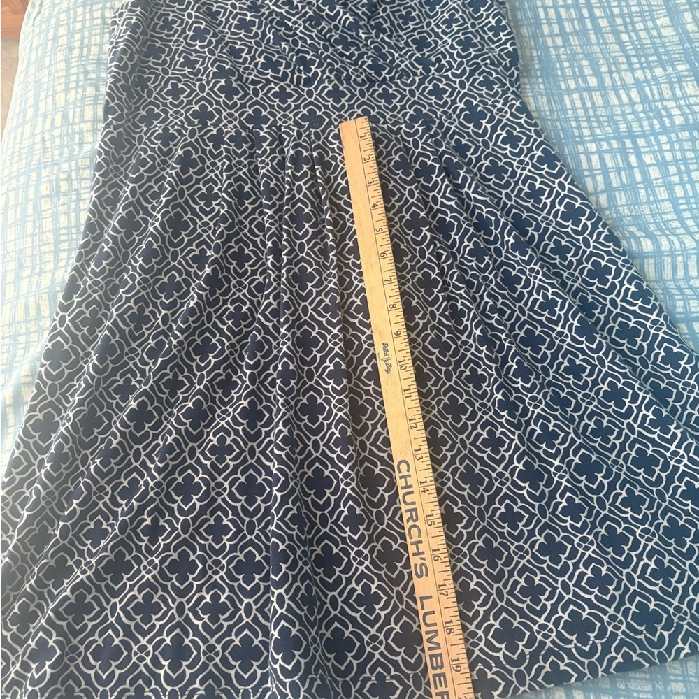 Land’s End Navy and White Patterned Sleeveless Dress - Picture 5 of 8